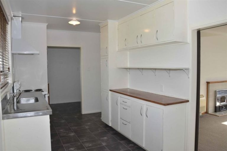 Photo of property in 4 Manapouri Street, Strathern, Invercargill, 9812