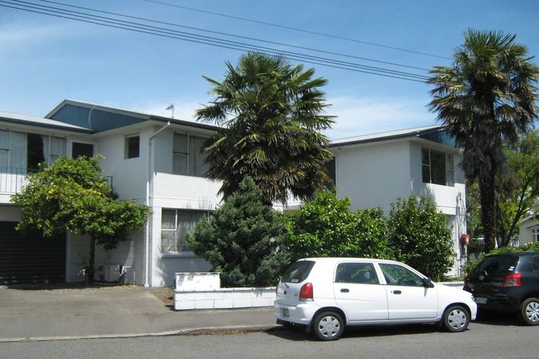 Photo of property in 2/22 Clare Road, St Albans, Christchurch, 8014