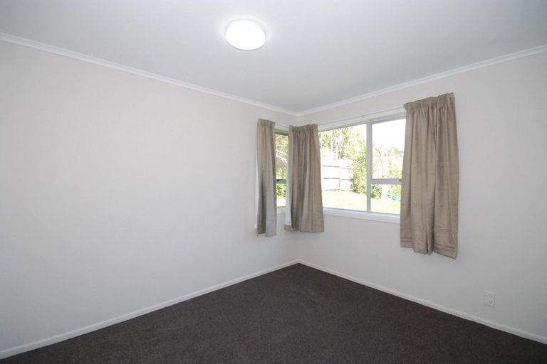 Photo of property in 58 Sunnyside Road, Sunnyvale, Auckland, 0612