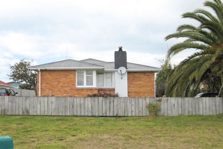 Photo of property in 305 Tamaki Road, Whangamata, 3620