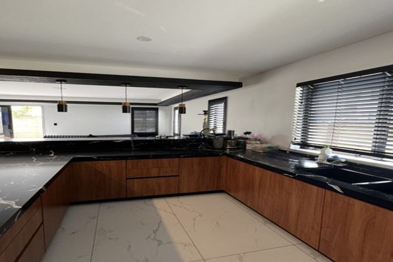 Photo of property in 3 Wyon Way, Flat Bush, Auckland, 2016