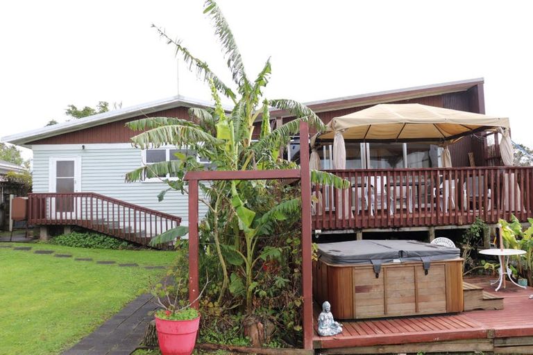 Photo of property in 65 Gorge Road, Maungaturoto, 0520