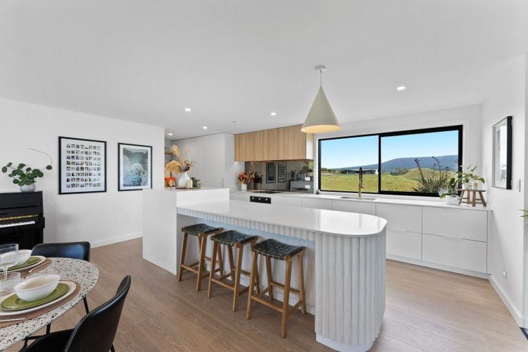 Photo of property in Tapuae, 26 Washer Road, Omata, New Plymouth, 4374