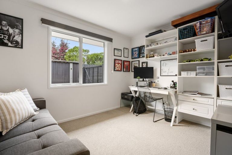 Photo of property in 17 Rainey Crescent, Papamoa Beach, Papamoa, 3118