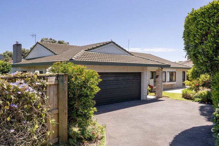 Photo of property in 6 Gerald Place, Omokoroa, 3114