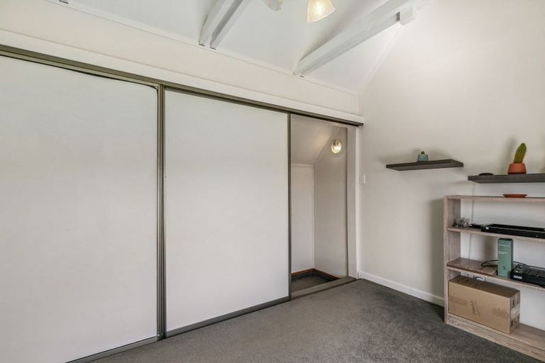 Photo of property in The Triangle, 11/33 Halswater Drive, Churton Park, Wellington, 6037