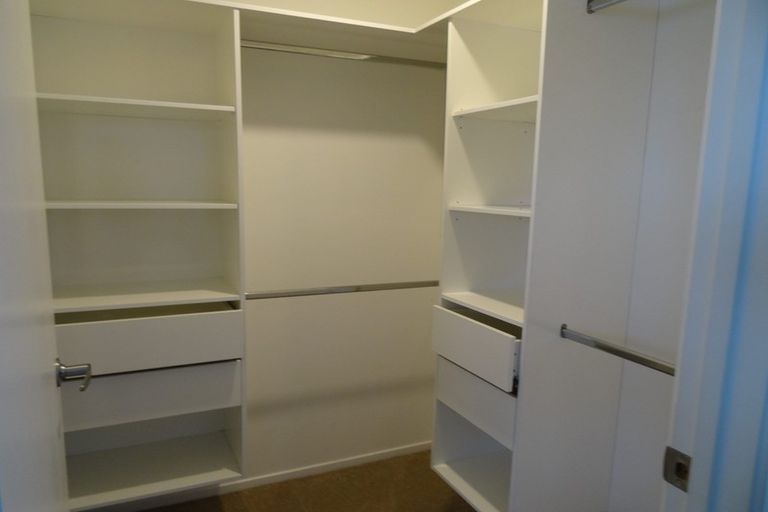 Photo of property in 19 Faram Place, Massey, Auckland, 0614