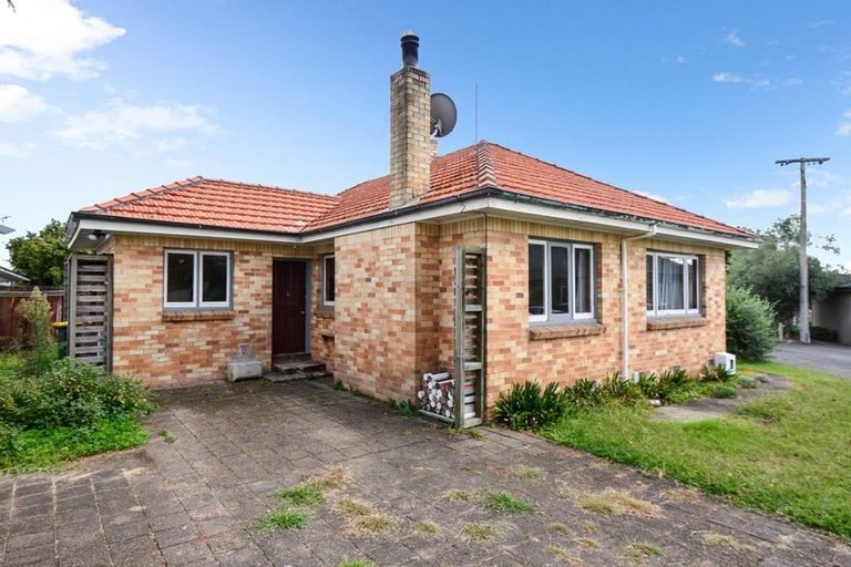 Photo of property in 19 Storey Avenue, Forest Lake, Hamilton, 3200