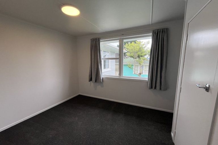 Photo of property in 64 Sherwood Road, Onerahi, Whangarei, 0110