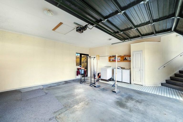 Photo of property in 13 De Havilland Drive, Goodwood Heights, Auckland, 2105