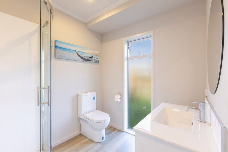 Photo of property in 102a Racecourse Road, Waiuku, 2123