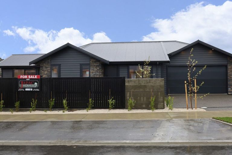 Photo of property in 4 Mangatainoka Lane, Awapuni, 4412
