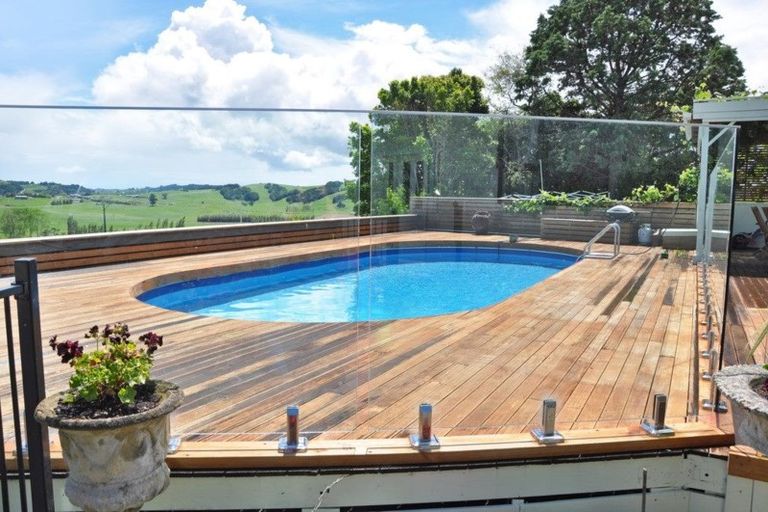 Photo of property in 66 Waiteitei Road, Wellsford, 0974