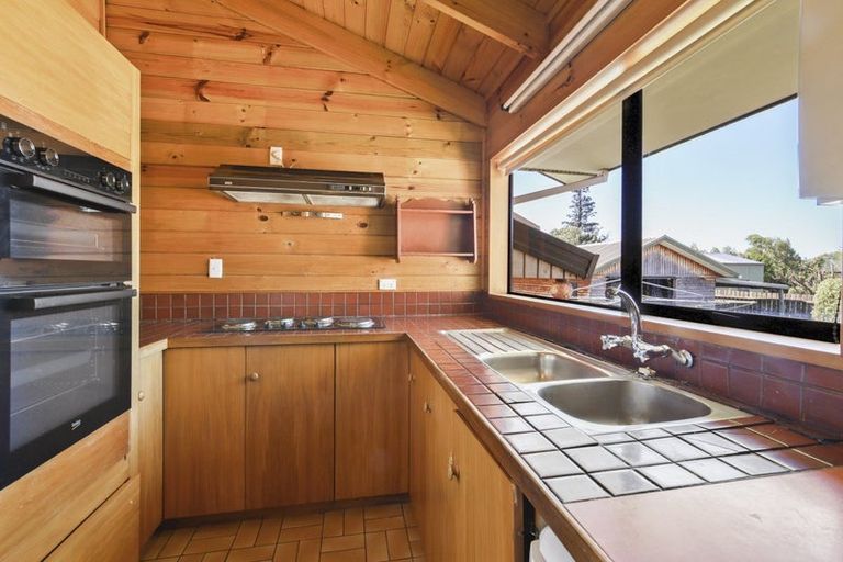 Photo of property in 24 Burnett Street, Oxford, 7430