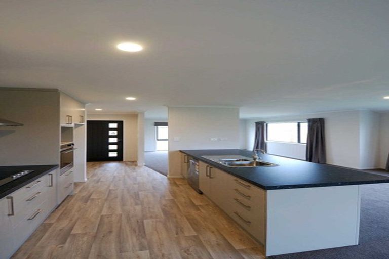 Photo of property in 16 Lambies Street, Marshland, Christchurch, 8083