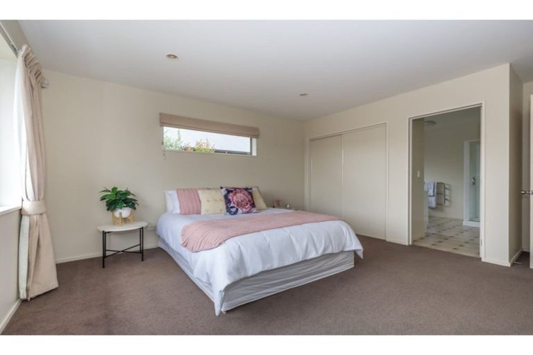 Photo of property in 24 Cooke Street, Somerfield, Christchurch, 8024