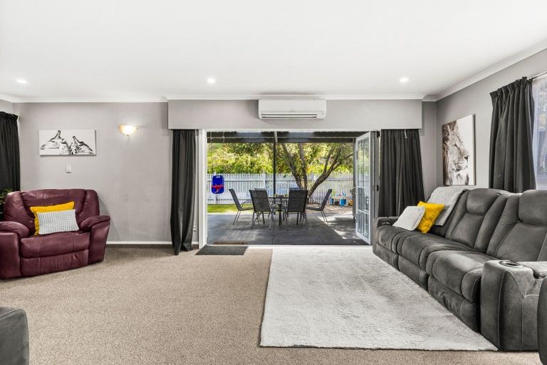 Photo of property in 69 Puketapu Road, Taradale, Napier, 4112