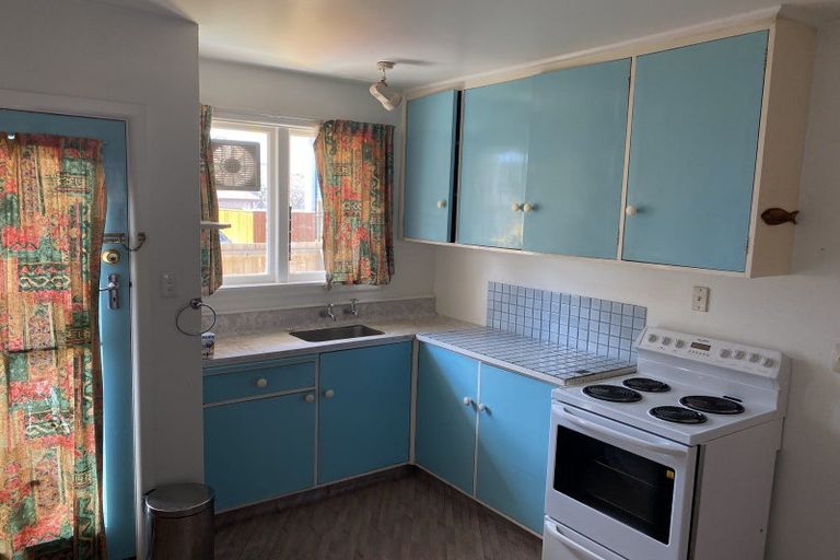 Photo of property in 2/64 Elizabeth Street, Riccarton, Christchurch, 8041