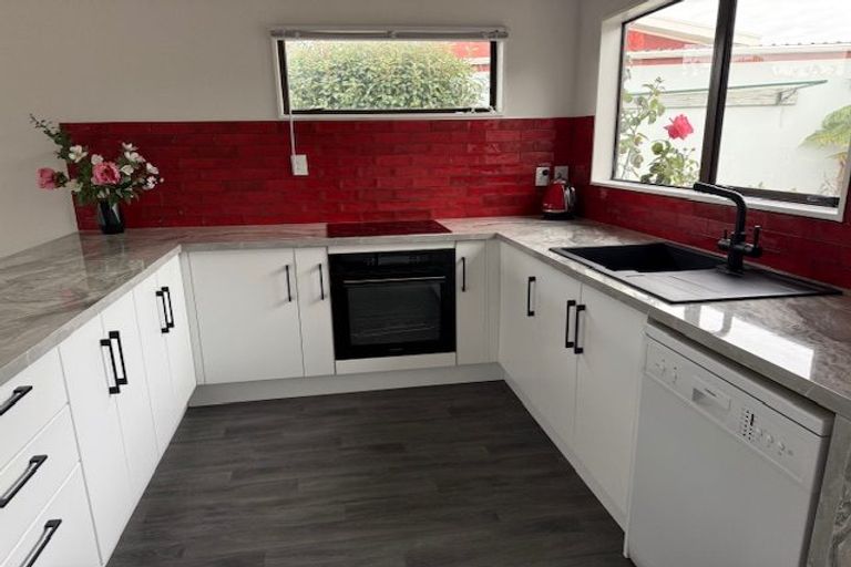 Photo of property in 10b Essex Place, Springvale, Whanganui, 4501