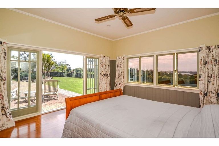 Photo of property in 15 Kotare Heights, Kerikeri, 0230