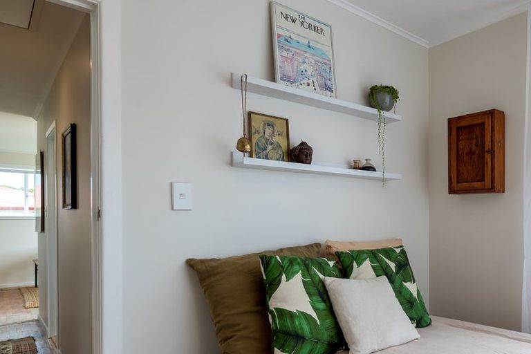 Photo of property in 79 Farquhar Road, Glendene, Auckland, 0602