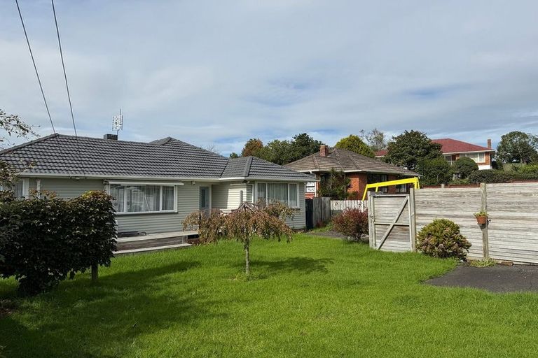 Photo of property in 1/64 Opaheke Road, Opaheke, Papakura, 2113