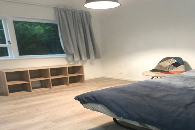 Photo of property in 72c Black Rock Road, Newlands, Wellington, 6037