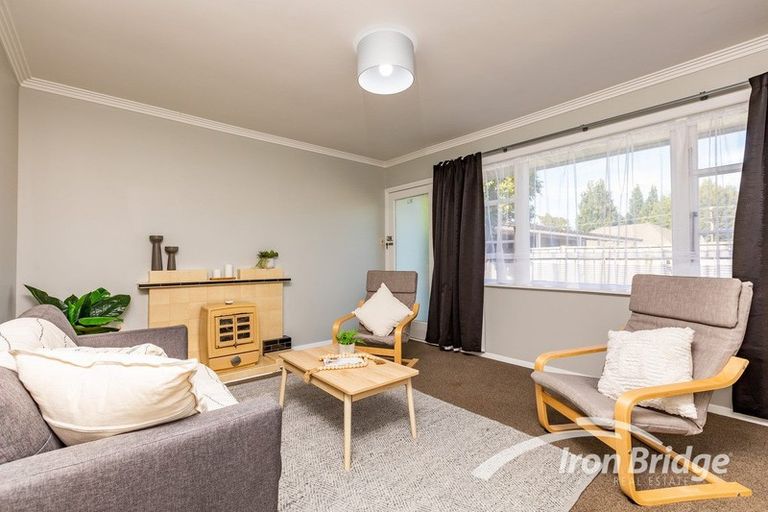 Photo of property in 4/6 Ruahine Street, Trentham, Upper Hutt, 5018