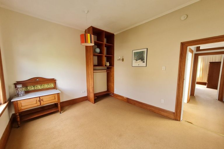 Photo of property in 6 Porritt Avenue, Mount Victoria, Wellington, 6011