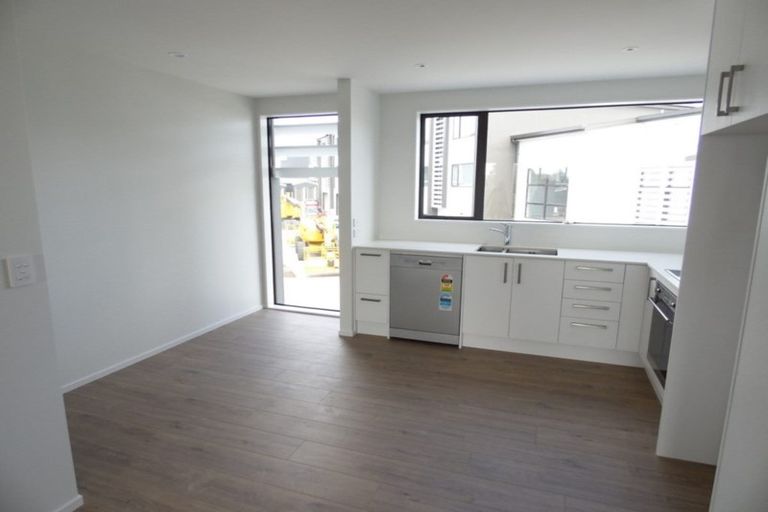 Photo of property in 26 Memorial Park Lane, Hobsonville, Auckland, 0618