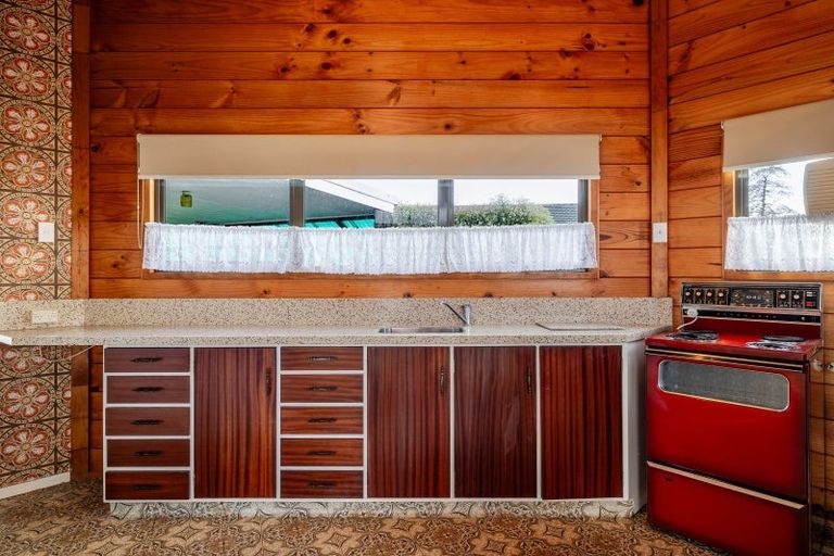 Photo of property in 33 Robinson Crescent, Westbrook, Palmerston North, 4412