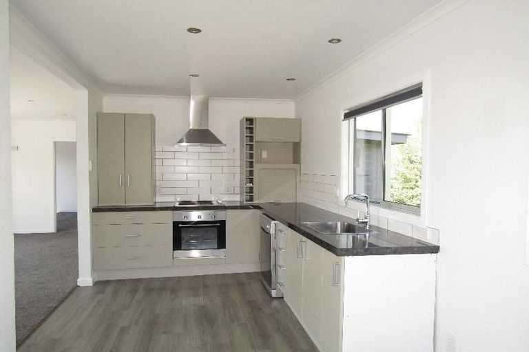 Photo of property in 13 Besley Place, Acacia Bay, Taupo, 3330
