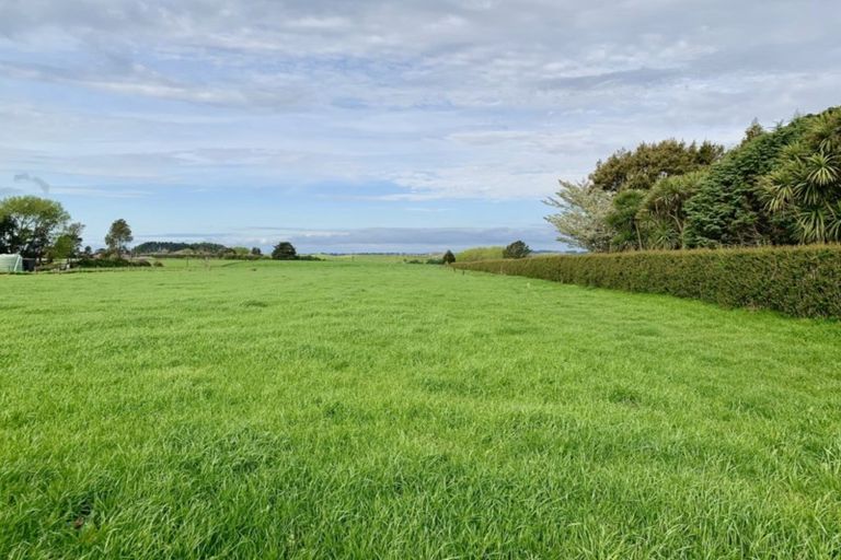 Photo of property in 275/267 Waitara Road, Brixton, Waitara, 4382