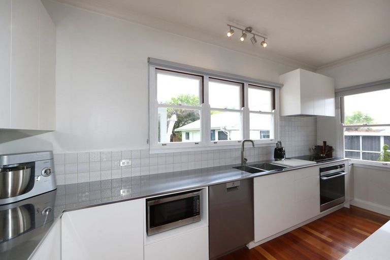 Photo of property in 708 Rainbow Avenue, Parkvale, Hastings, 4122