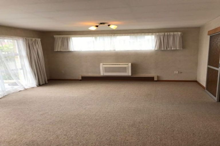 Photo of property in 2/5 Archdall Place, Avonhead, Christchurch, 8042