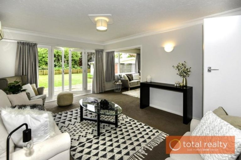 Photo of property in 12 Hurunui Street, Cracroft, Christchurch, 8025