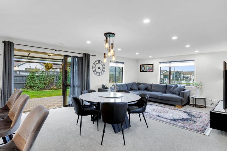 Photo of property in 44 The Meadows Drive, Flagstaff, Hamilton, 3210