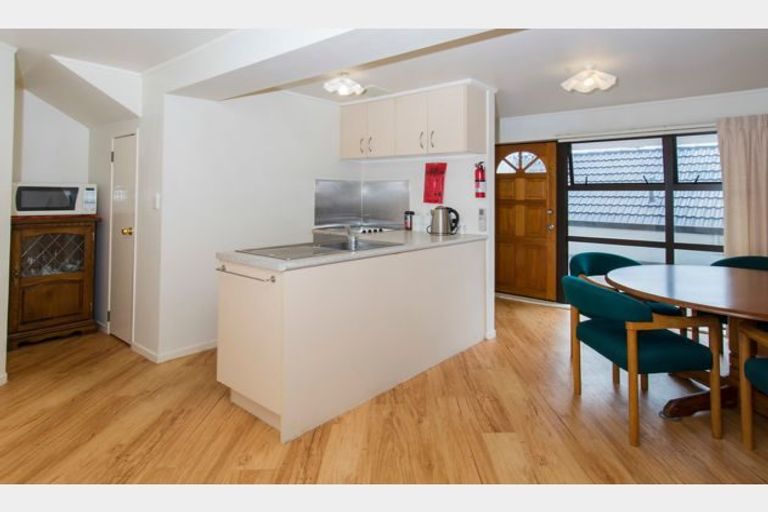 Photo of property in 11c Rogers Avenue, Eastern Beach, Auckland, 2012