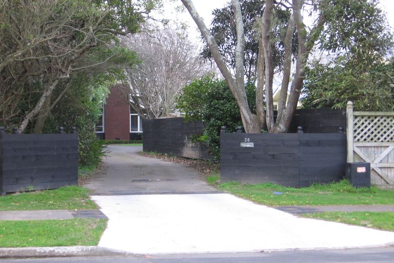 Photo of property in 28 Manapouri Crescent, Hokowhitu, Palmerston North, 4410