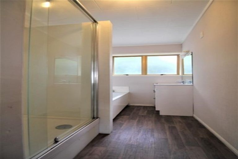 Photo of property in 1/42 Kohinoor Avenue, Mangere, Auckland, 2022