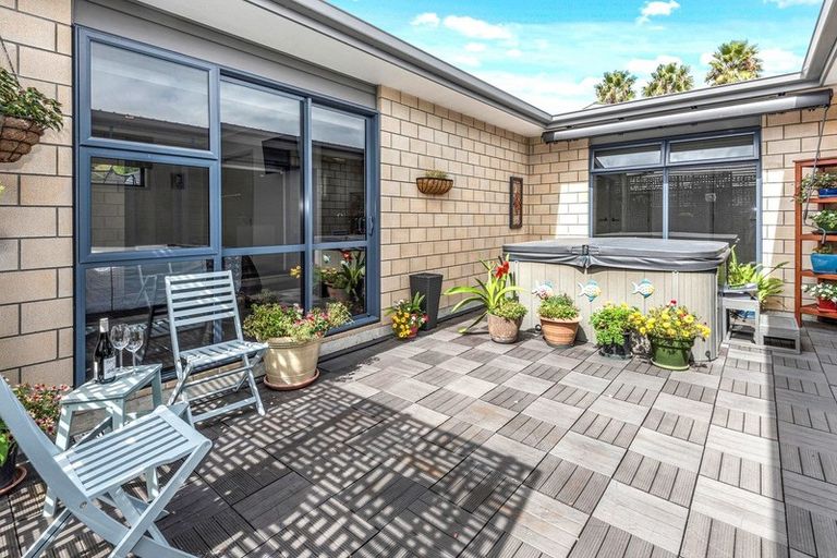 Photo of property in 4 Mckeague Way, Tamaterau, Whangarei, 0174
