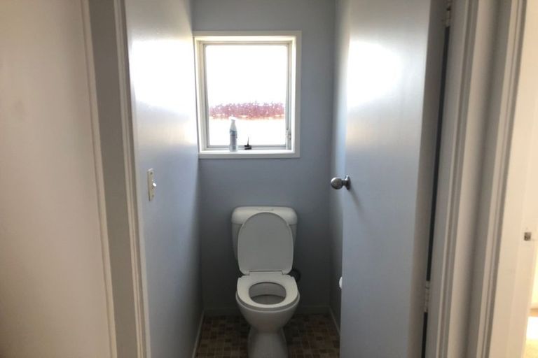 Photo of property in 1/11 Ballater Place, Highland Park, Auckland, 2010