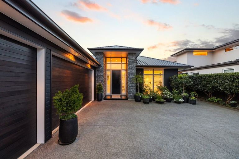 Photo of property in 77 Perry Street, Papanui, Christchurch, 8053