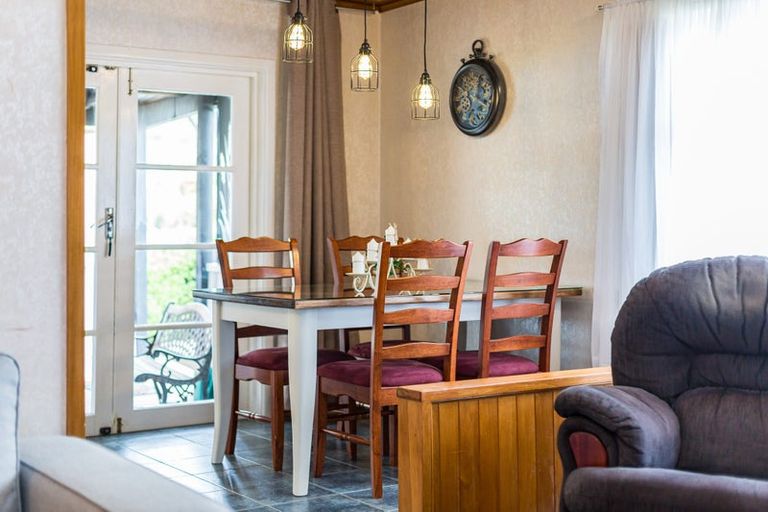 Photo of property in 46 Peel Place, Wainuiomata, Lower Hutt, 5014