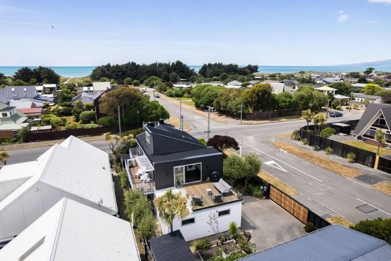 Photo of property in 17 Larnach Street, Waimairi Beach, Christchurch, 8083