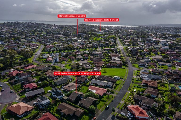 Photo of property in 2/59 Dalwhinnie Parade, Highland Park, Auckland, 2010
