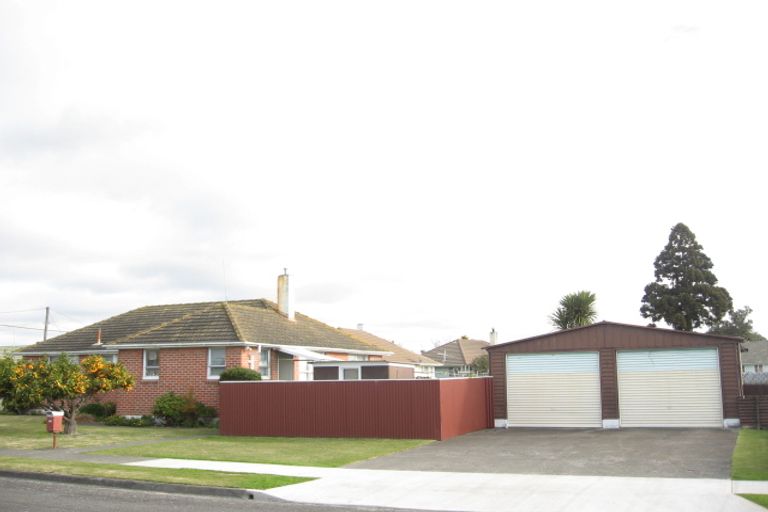 Photo of property in 43 Shackleton Street, Maraenui, Napier, 4110