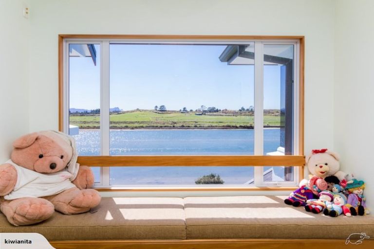 Photo of property in 22 Riverview Place, Waipu, 0582