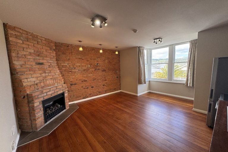 Photo of property in 77 Brougham Street, Mount Victoria, Wellington, 6011