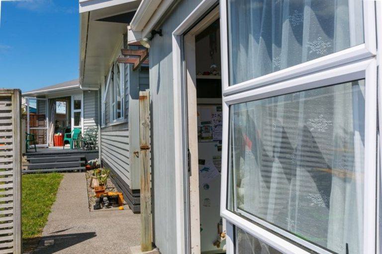 Photo of property in 49 Rosendale Avenue, Spotswood, New Plymouth, 4310